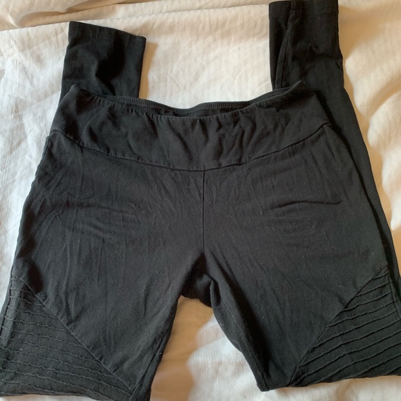 Cotton On Pants - Cotton-On size large black Moto leggings